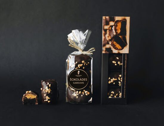 Šokolādes braunija gardums ar zemesriekstu sviestu